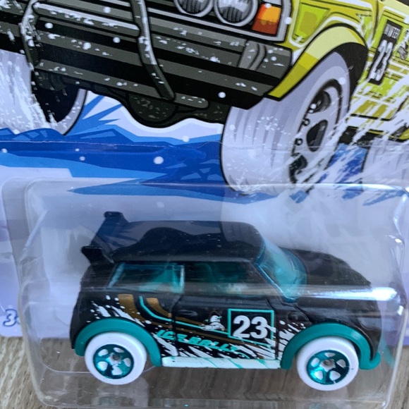 Hot Wheels Car Mini Cooper S Challenge 2/5 Mattel New HW Winter 2023 Hotwheels - Picture 5 of 6